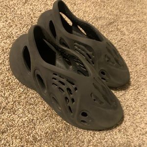 Authentic size 6 Yeezy color black